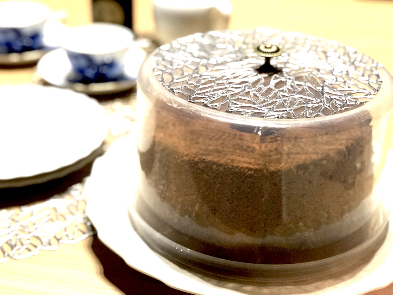 ホールケーキ保存の悩み解決 １００円ショップとニトリグッズで ケーキドームを格安手作り Chefleraシェフレラ